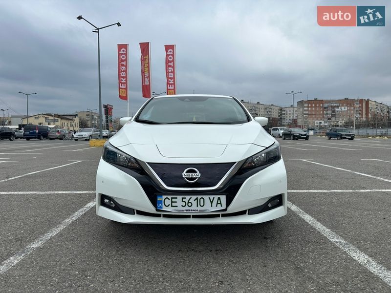 Хэтчбек Nissan Leaf 2018 в Черновцах