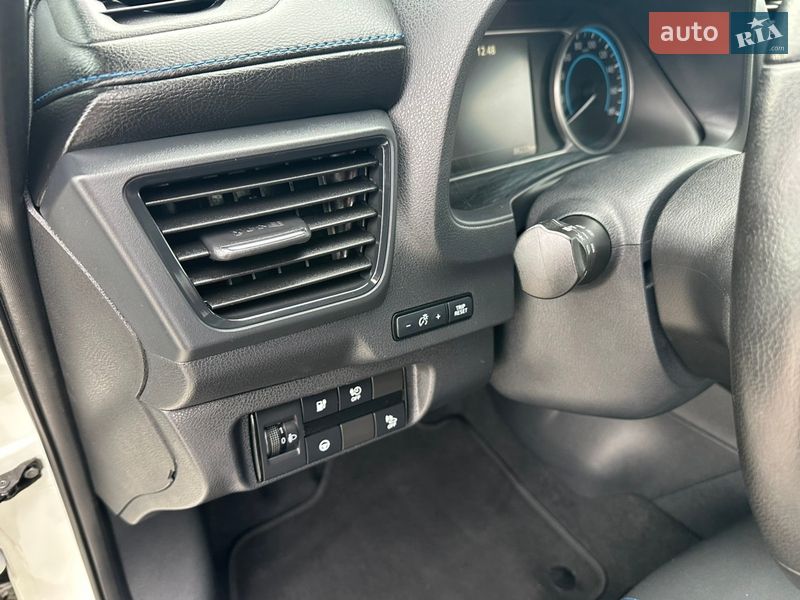 Хэтчбек Nissan Leaf 2018 в Черновцах