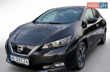 Хэтчбек Nissan Leaf 2018 в Каменском