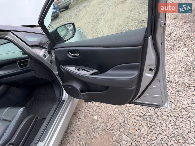 Хэтчбек Nissan Leaf 2020 в Киеве фото 4 Хэтчбек Nissan Leaf 2020 в Киеве