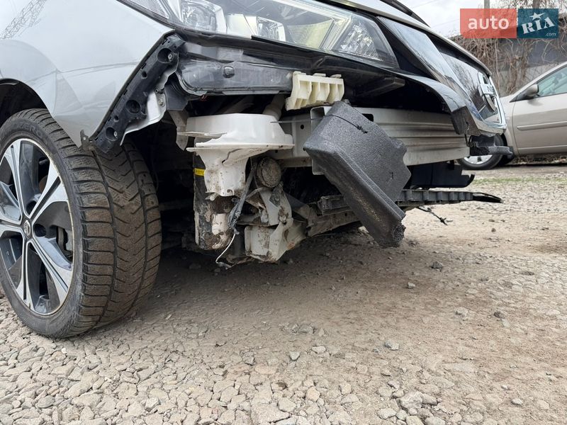 Хэтчбек Nissan Leaf 2020 в Киеве фото 17 Хэтчбек Nissan Leaf 2020 в Киеве