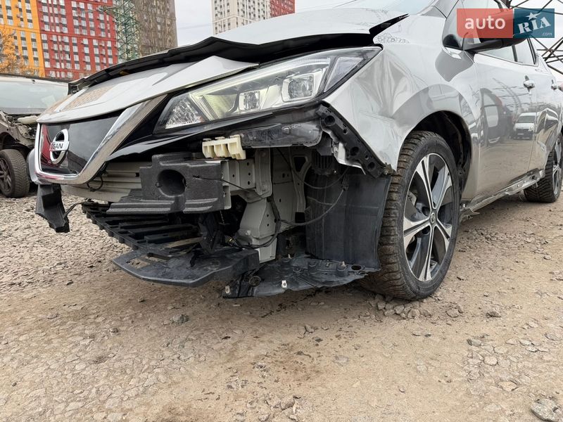 Хэтчбек Nissan Leaf 2020 в Киеве фото 24 Хэтчбек Nissan Leaf 2020 в Киеве