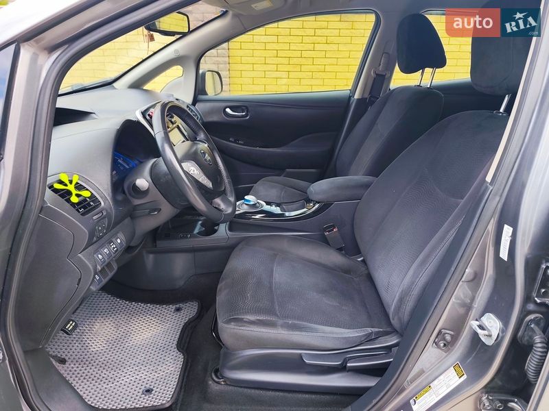 Хэтчбек Nissan Leaf 2014 в Виннице