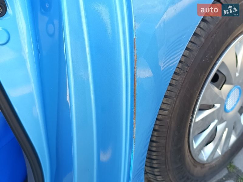 Хэтчбек Nissan Leaf 2013 в Киеве фото 6 Хэтчбек Nissan Leaf 2013 в Киеве