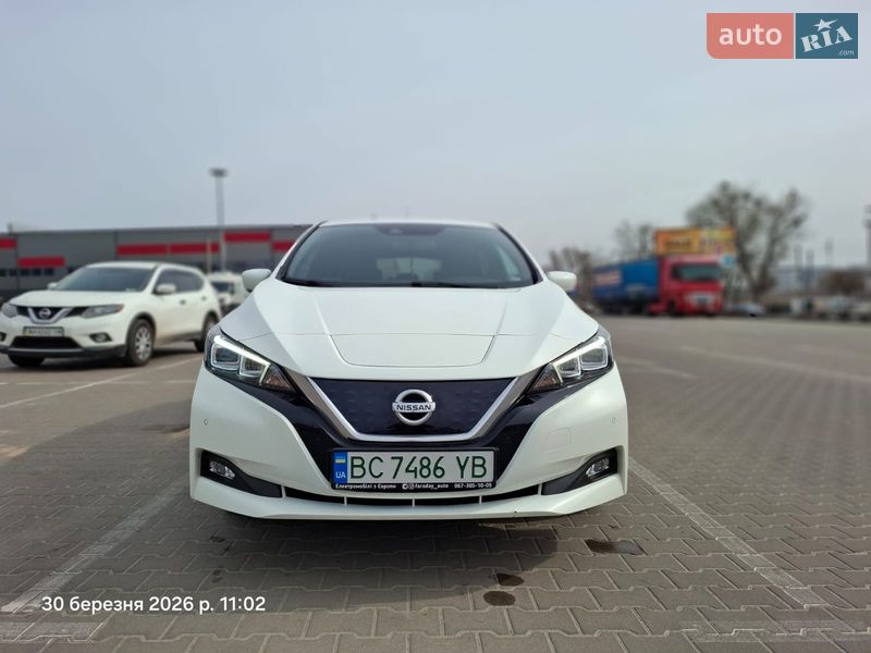 Хэтчбек Nissan Leaf 2020 в Софиевской Борщаговке фото 18 Хэтчбек Nissan Leaf 2020 в Софиевской Борщаговке