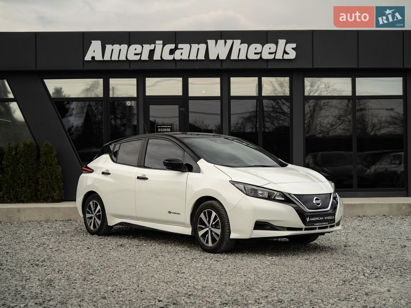 Хэтчбек Nissan Leaf 2019 в Черновцах