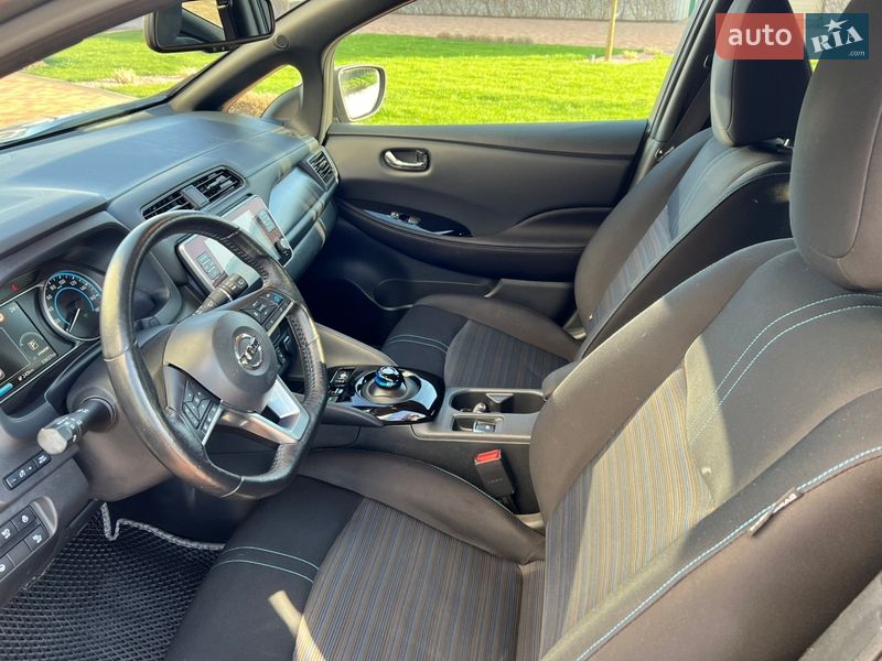 Хэтчбек Nissan Leaf 2020 в Виннице