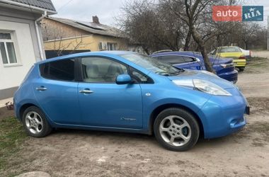 Хэтчбек Nissan Leaf 2012 в Кропивницком