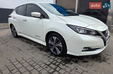 Хетчбек Nissan Leaf 2020 в Дніпрі