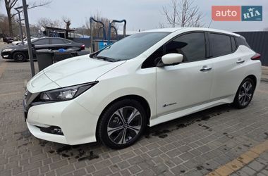 Хетчбек Nissan Leaf 2020 в Дніпрі