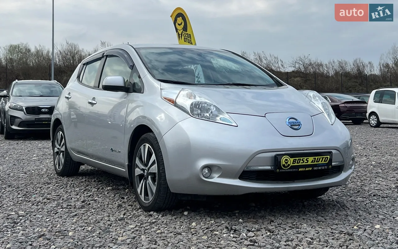2015 Nissan Leaf - мініатюра 11