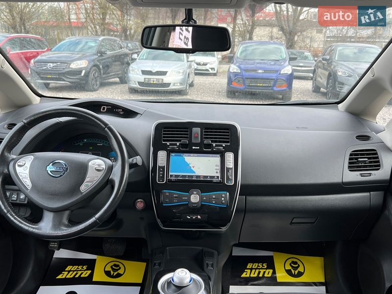 Хэтчбек Nissan Leaf 2016 в Львове