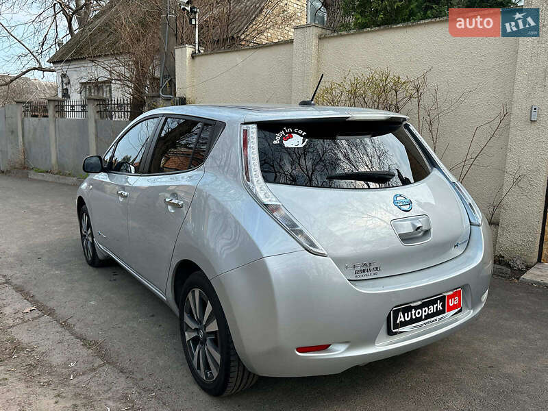 Хетчбек Nissan Leaf 2016 в Києві