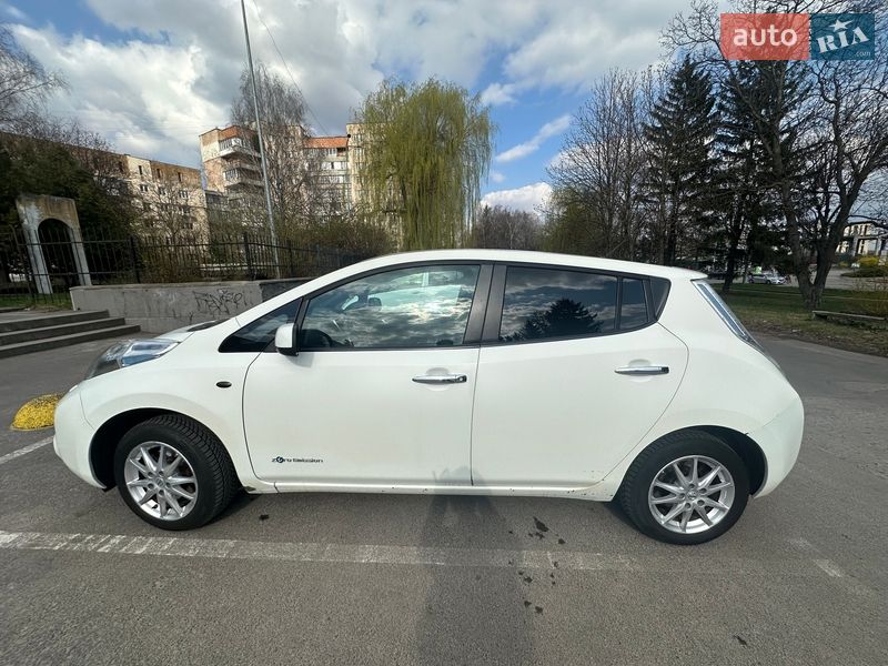 Хэтчбек Nissan Leaf 2014 в Ровно