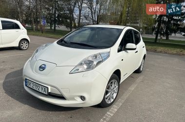 Хэтчбек Nissan Leaf 2014 в Ровно
