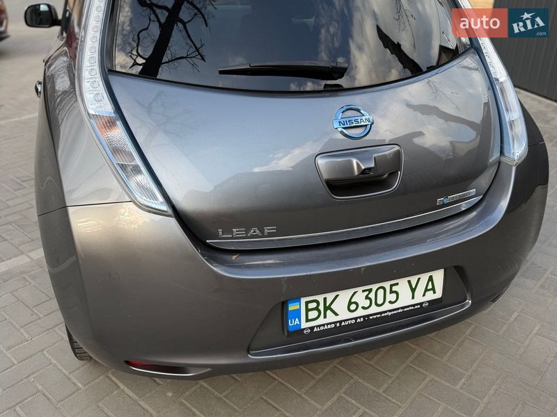 Хетчбек Nissan Leaf 2013 в Ірпені