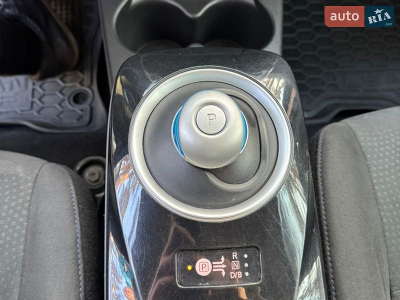 Хетчбек Nissan Leaf 2016 в Житомирі