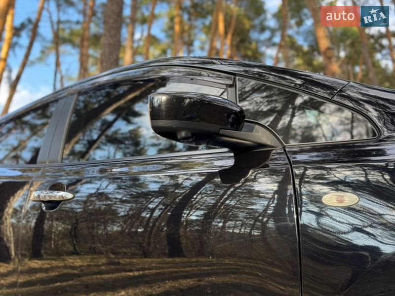 Хетчбек Nissan Leaf 2016 в Житомирі