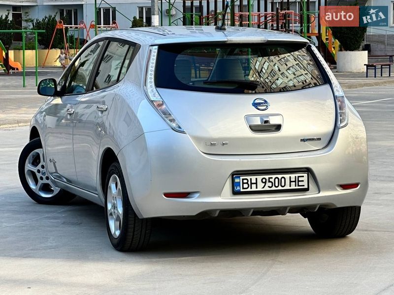 Хэтчбек Nissan Leaf 2014 в Одессе