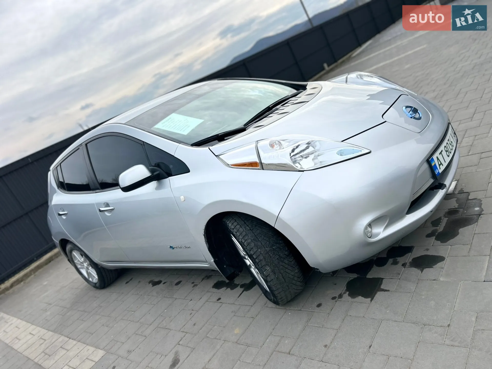 2017 Nissan Leaf - мініатюра 2