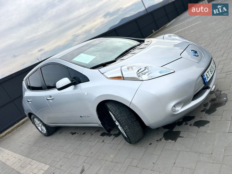 Хетчбек Nissan Leaf 2017 в Івано-Франківську фото 2 Хетчбек Nissan Leaf 2017 в Івано-Франківську