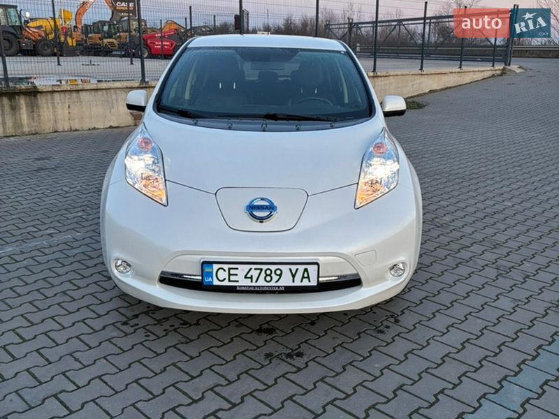 Хэтчбек Nissan Leaf 2017 в Черновцах