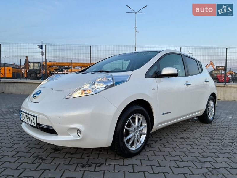 Хэтчбек Nissan Leaf 2017 в Черновцах