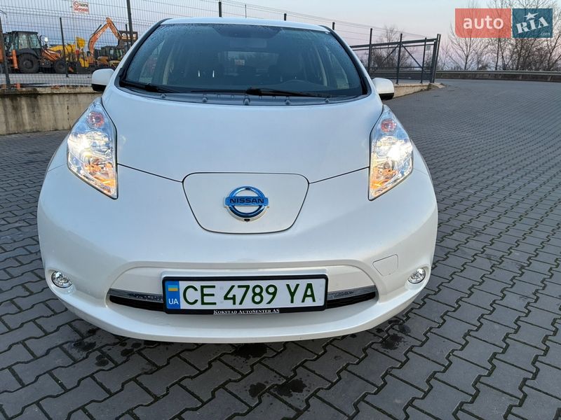 Хэтчбек Nissan Leaf 2017 в Черновцах