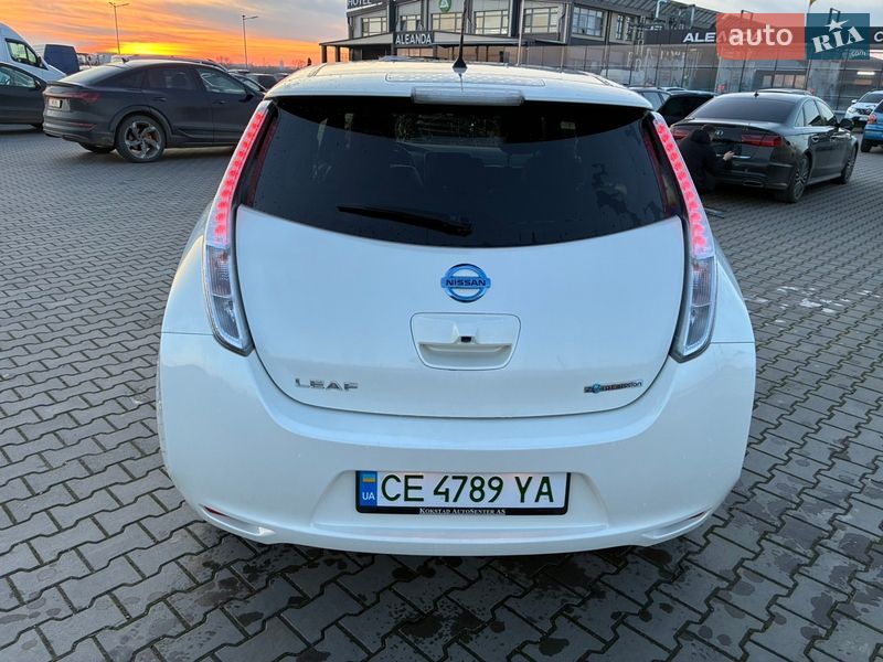 Хэтчбек Nissan Leaf 2017 в Черновцах