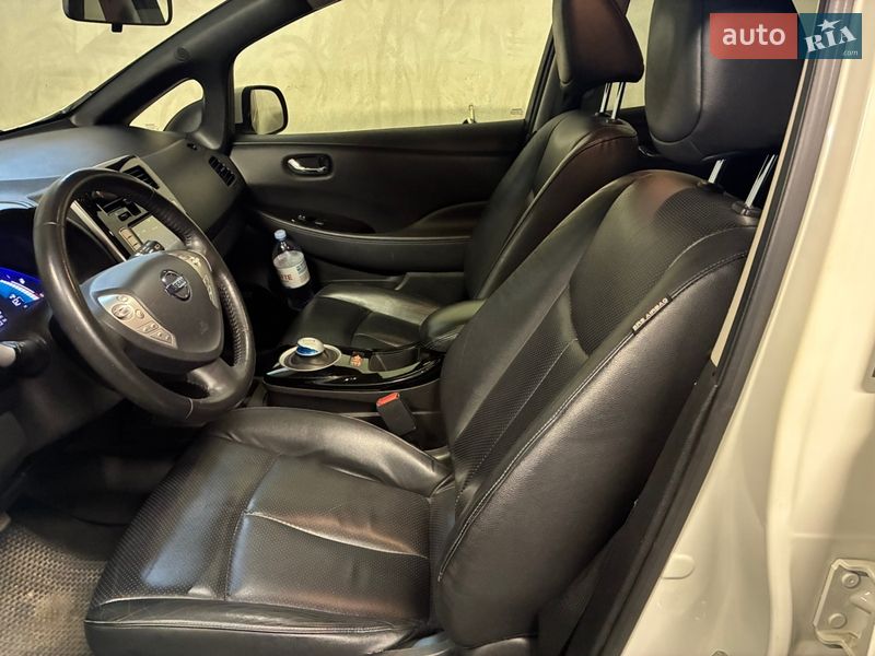 Хэтчбек Nissan Leaf 2017 в Черновцах