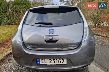 Хетчбек Nissan Leaf 2013 в Умані