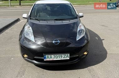 Хэтчбек Nissan Leaf 2016 в Киеве