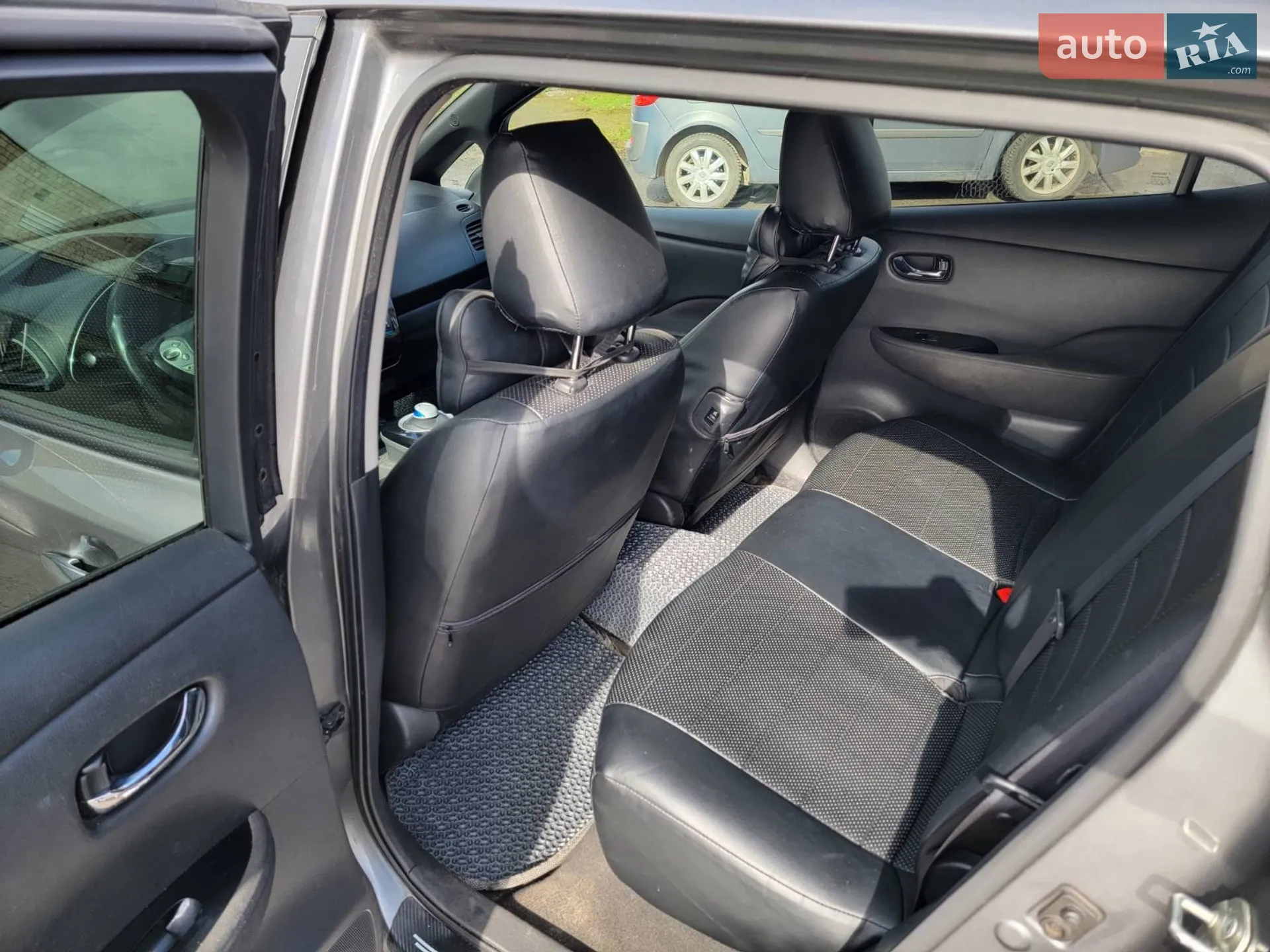 2014 Nissan Leaf - мініатюра 13