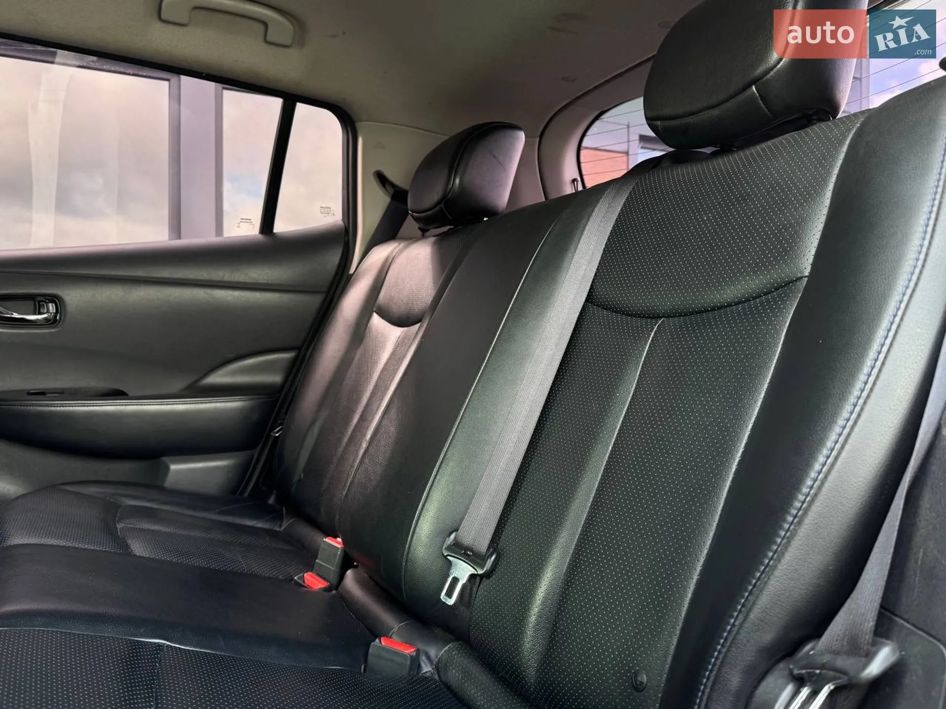 2013 Nissan Leaf - мініатюра 38