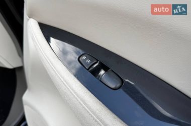 Хетчбек Nissan Leaf 2012 в Харкові