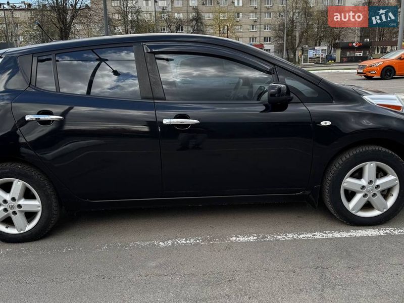 Хетчбек Nissan Leaf 2012 в Харкові