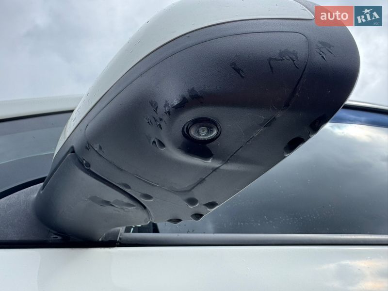 Хэтчбек Nissan Leaf 2016 в Черновцах