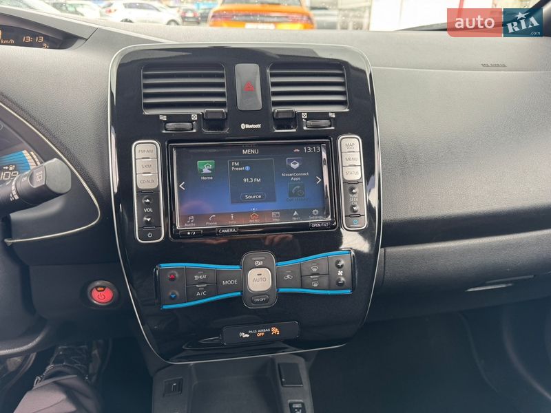 Хэтчбек Nissan Leaf 2016 в Черновцах