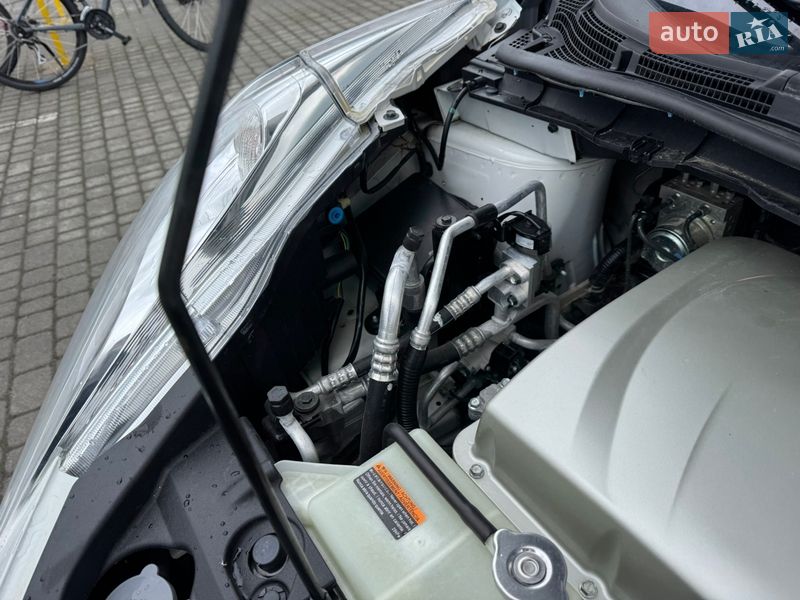 Хэтчбек Nissan Leaf 2016 в Черновцах