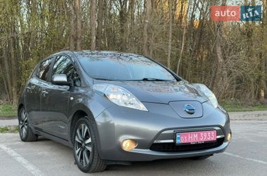 Хетчбек Nissan Leaf 2016 в Дніпрі