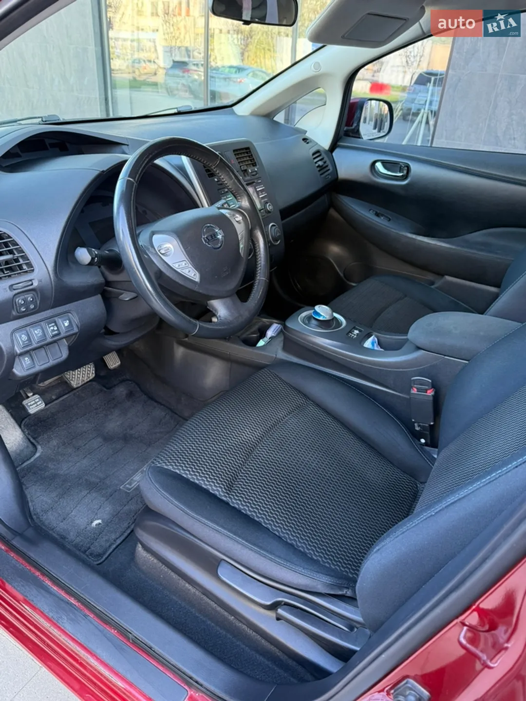2015 Nissan Leaf - мініатюра 33