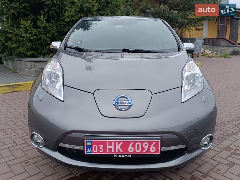 Хэтчбек Nissan Leaf 2014 в Ровно