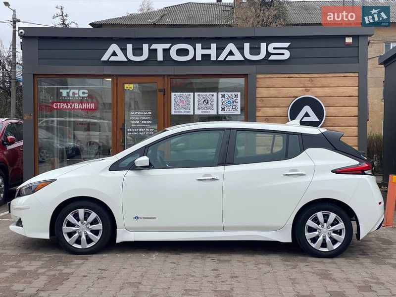 Хетчбек Nissan Leaf 2019 в Житомирі фото 5 Хетчбек Nissan Leaf 2019 в Житомирі