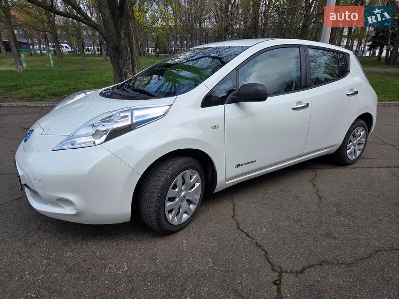 Хетчбек Nissan Leaf 2016 в Дніпрі фото 5 Хетчбек Nissan Leaf 2016 в Дніпрі