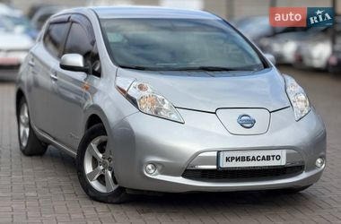 Хэтчбек Nissan Leaf 2015 в Кривом Роге