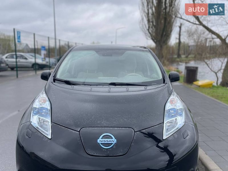 Хетчбек Nissan Leaf 2012 в Києві