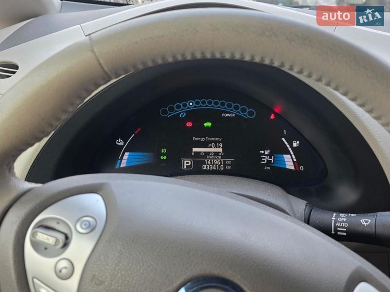 Хетчбек Nissan Leaf 2012 в Києві