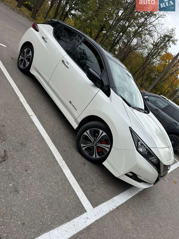 Хетчбек Nissan Leaf 2018 в Кропивницькому фото 4 Хетчбек Nissan Leaf 2018 в Кропивницькому