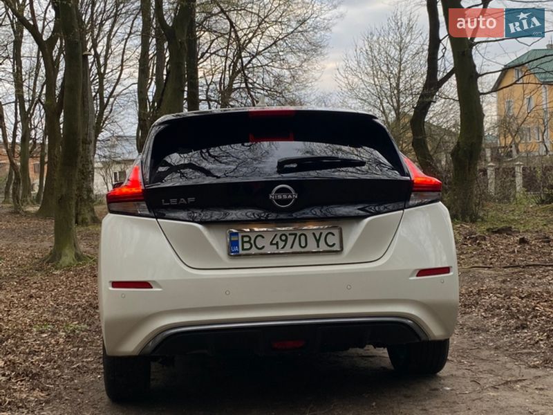 Хетчбек Nissan Leaf 2024 в Перемишлянах