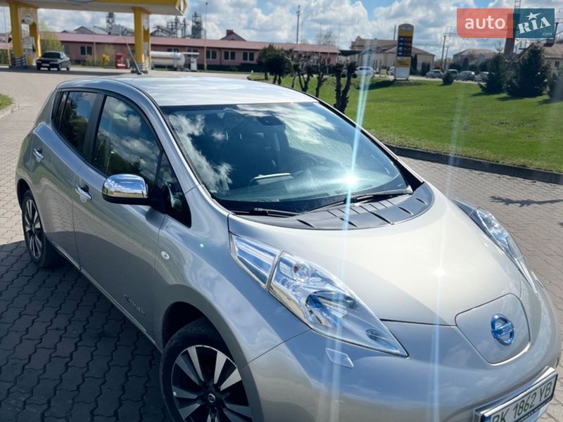 Хэтчбек Nissan Leaf 2013 в Бродах фото 4 Хэтчбек Nissan Leaf 2013 в Бродах